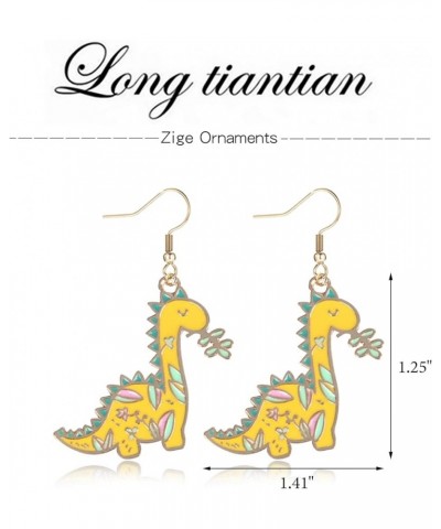 Cute Animal Snake Bite Earrings for Girls Flamingo Earrings for Women Colorful 3D Dinosaur Chicken Cat Earrings Green Peacock...