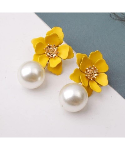 Flower Dangle Earrings for Women Pearl Small Floral Stud Earrings Boho Arylic Resin Flower Drop Dangling Earrings for Girls H...